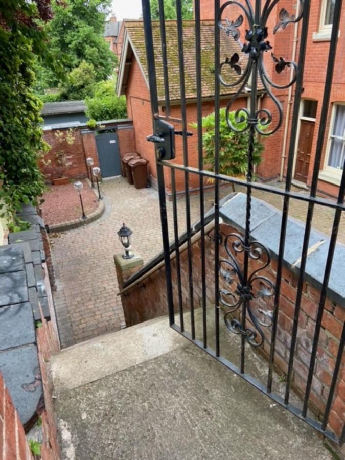 Historic House In The Park, Private Courtyard Near The Castle Apartment Nottingham Ngoại thất bức ảnh